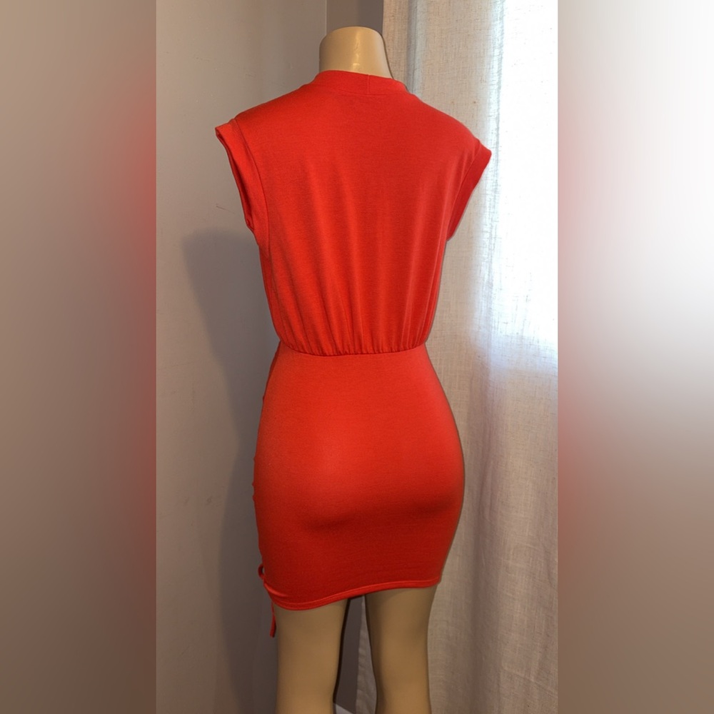 Vibrant Red Ruched Dress - Picture 5 of 5
